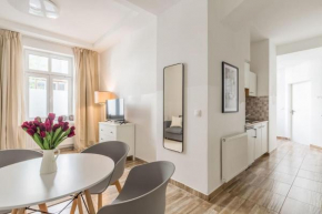 XXXl bed/ free parking/ central Vienna
